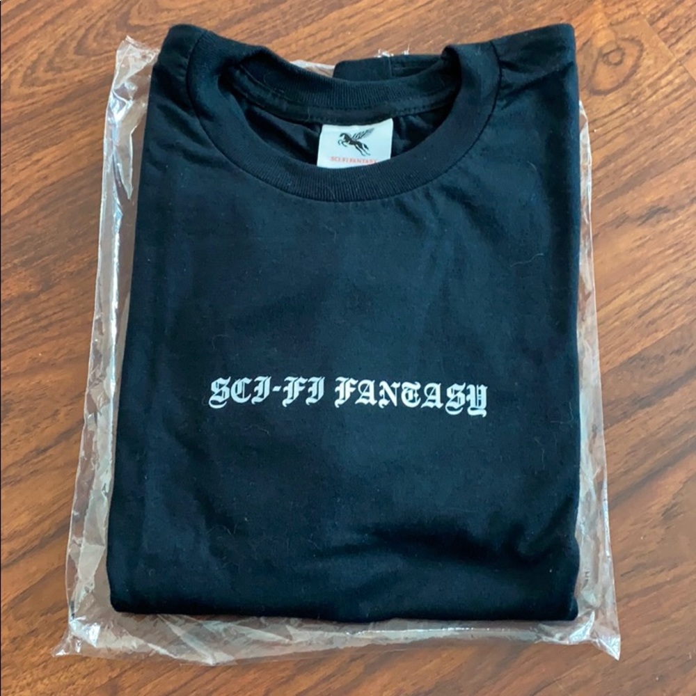 SCI-FI Fantasy short sleeve t-shirt size L